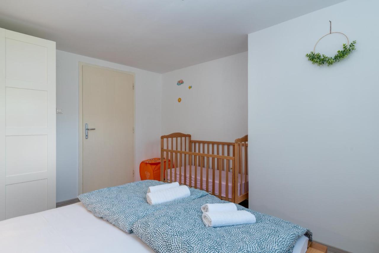 Apartment Hrabar Longo 特罗吉尔 外观 照片
