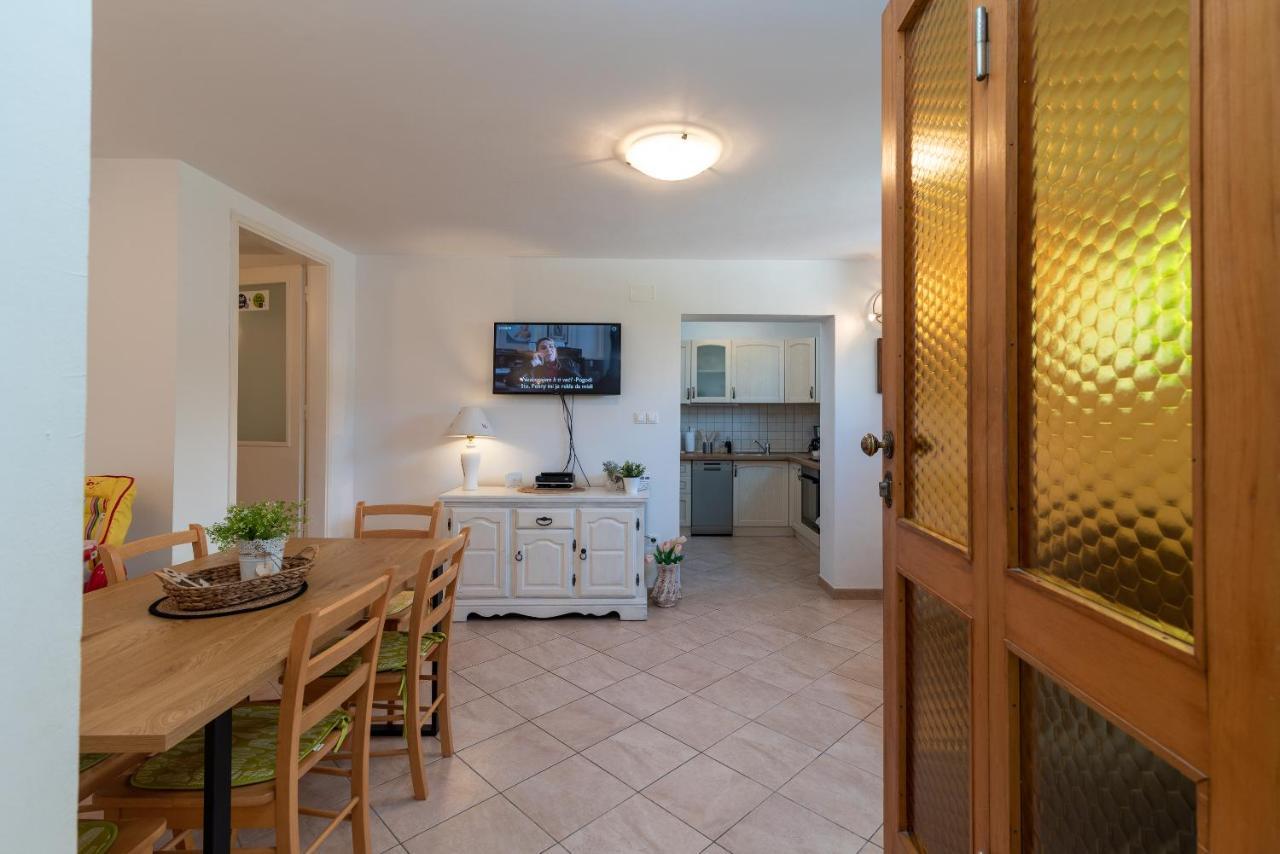 Apartment Hrabar Longo 特罗吉尔 外观 照片